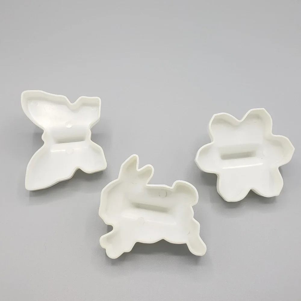 3 Vintage Easter/Springtime Plastic C&H Suger‎ Cookie Cutters Promotional Item
